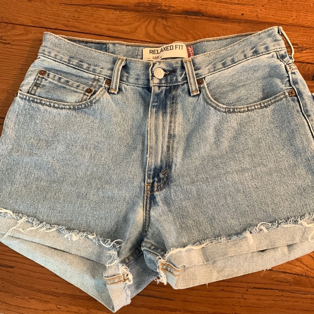 Levi’s cutoff shorts - waist 31